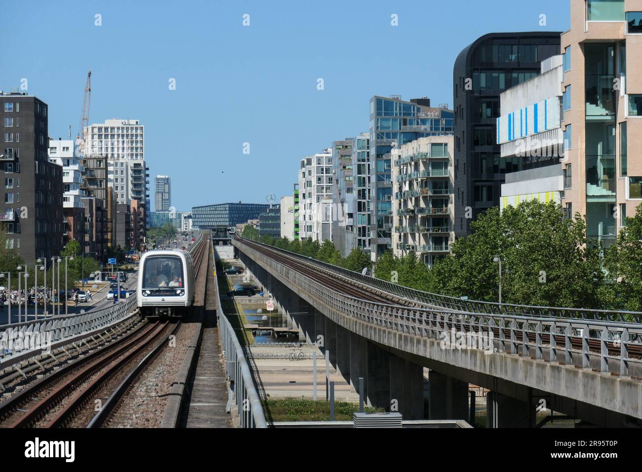 Kopenhagen, Stadtentwicklungsgebiet Ørestad, Metro // Copenhagen, City ...