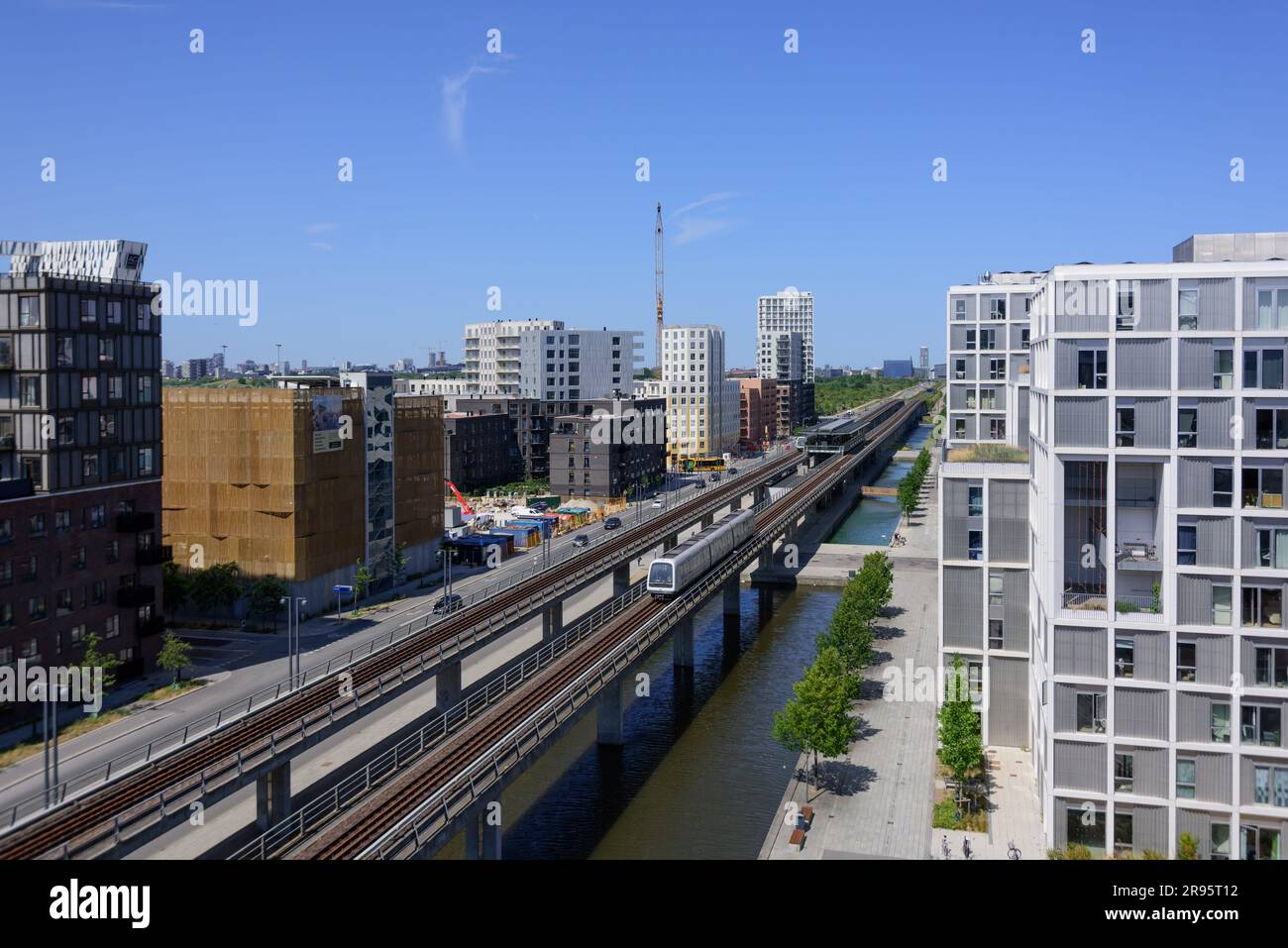 Kopenhagen, Stadtentwicklungsgebiet Ørestad, Metro // Copenhagen, City ...