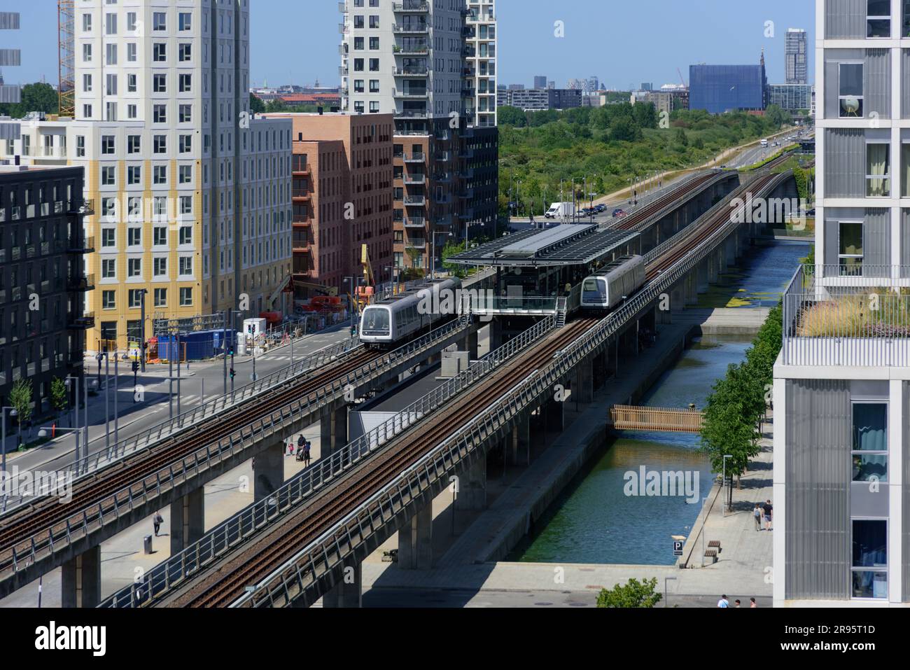 Kopenhagen, Stadtentwicklungsgebiet Ørestad, Metro // Copenhagen, City ...