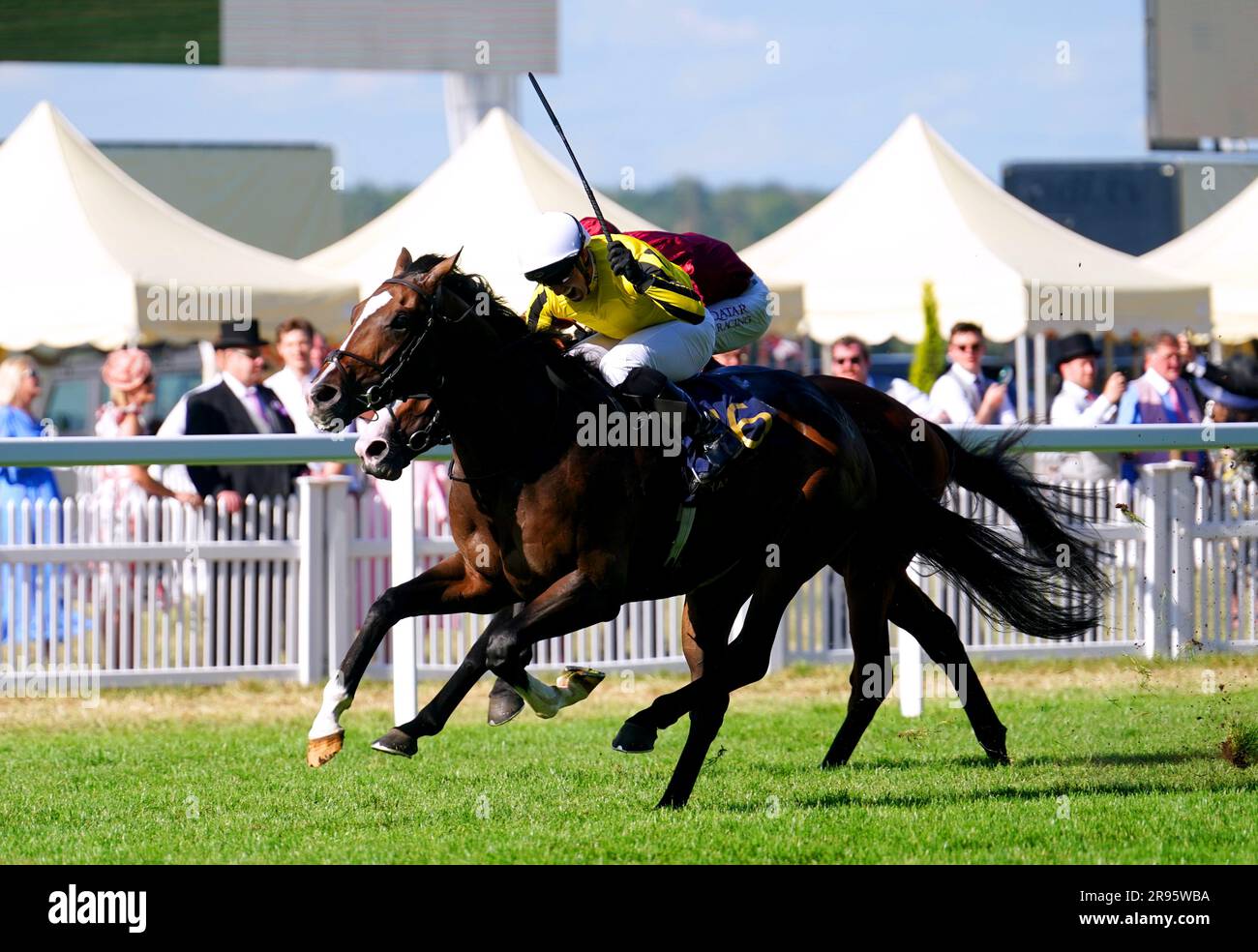 Burdett road horse racing hires stock photography and images Alamy