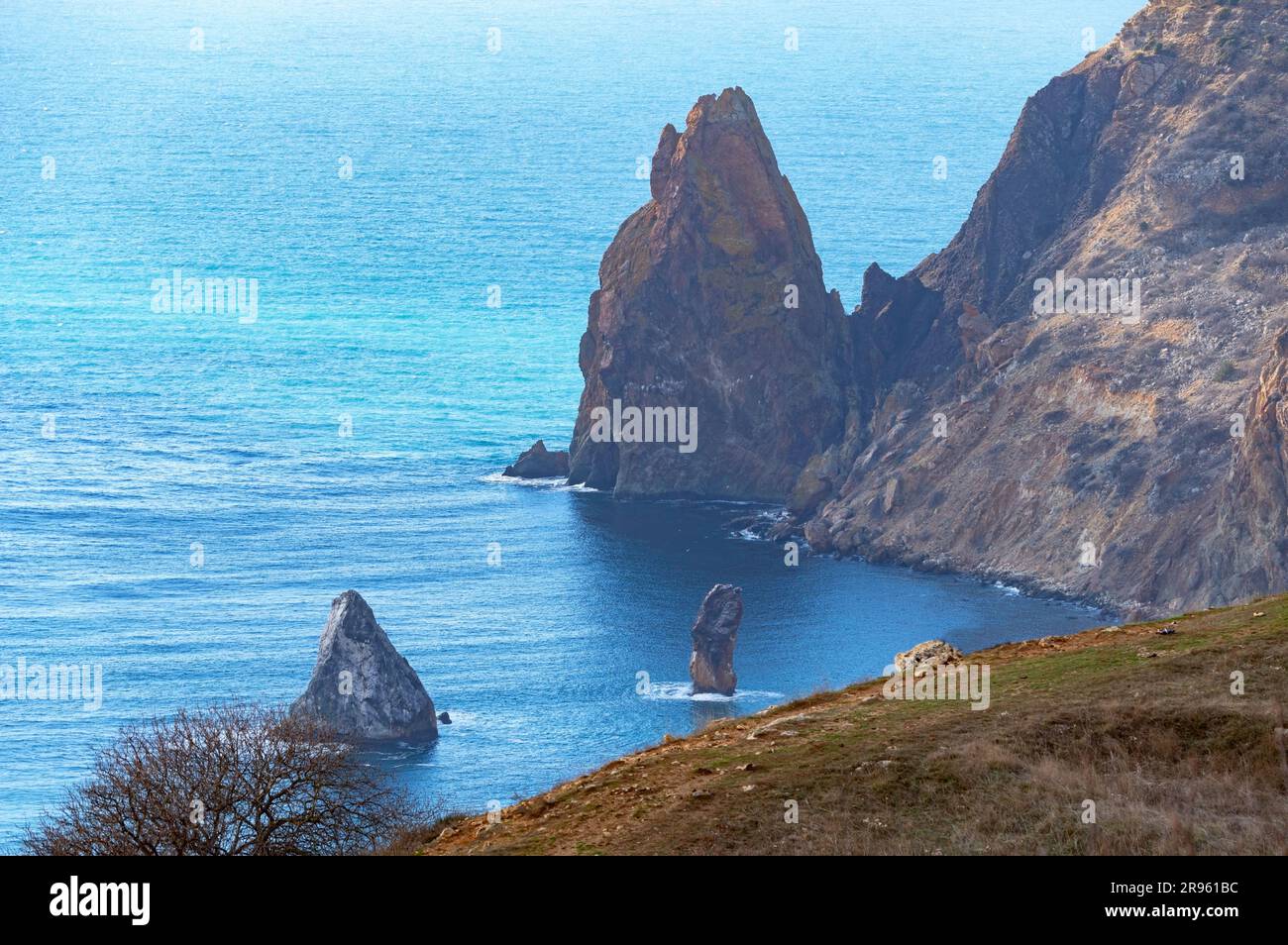 Beautiful rocky coast hi-res stock photography and images - Alamy