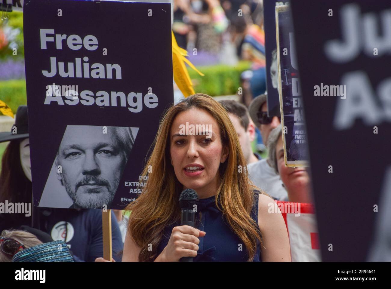 London, UK. 24th June, 2023. Stella Assange speaks during the demonstration. Protesters gathered in Parliament Square calling on the UK Government to free Julian Assange and not to extradite him to the USA. Credit: SOPA Images Limited/Alamy Live News Stock Photo