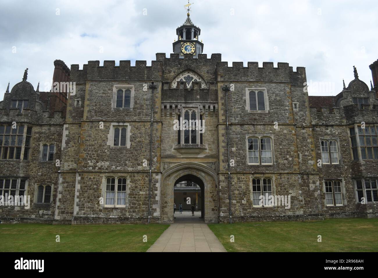 Tudor jacobean manor house thomas hi-res stock photography and images ...