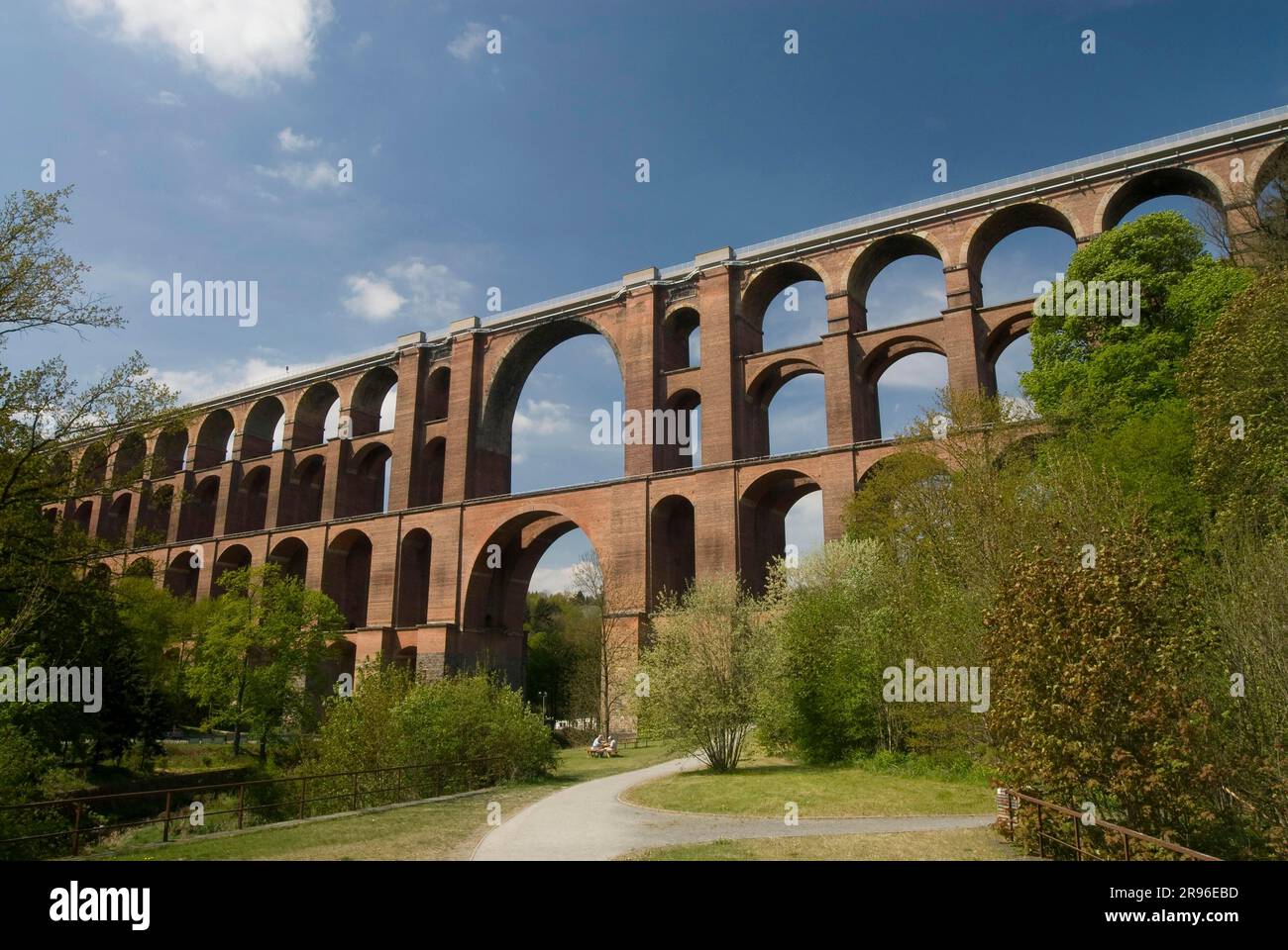 Largest brick building hires stock photography and images Alamy