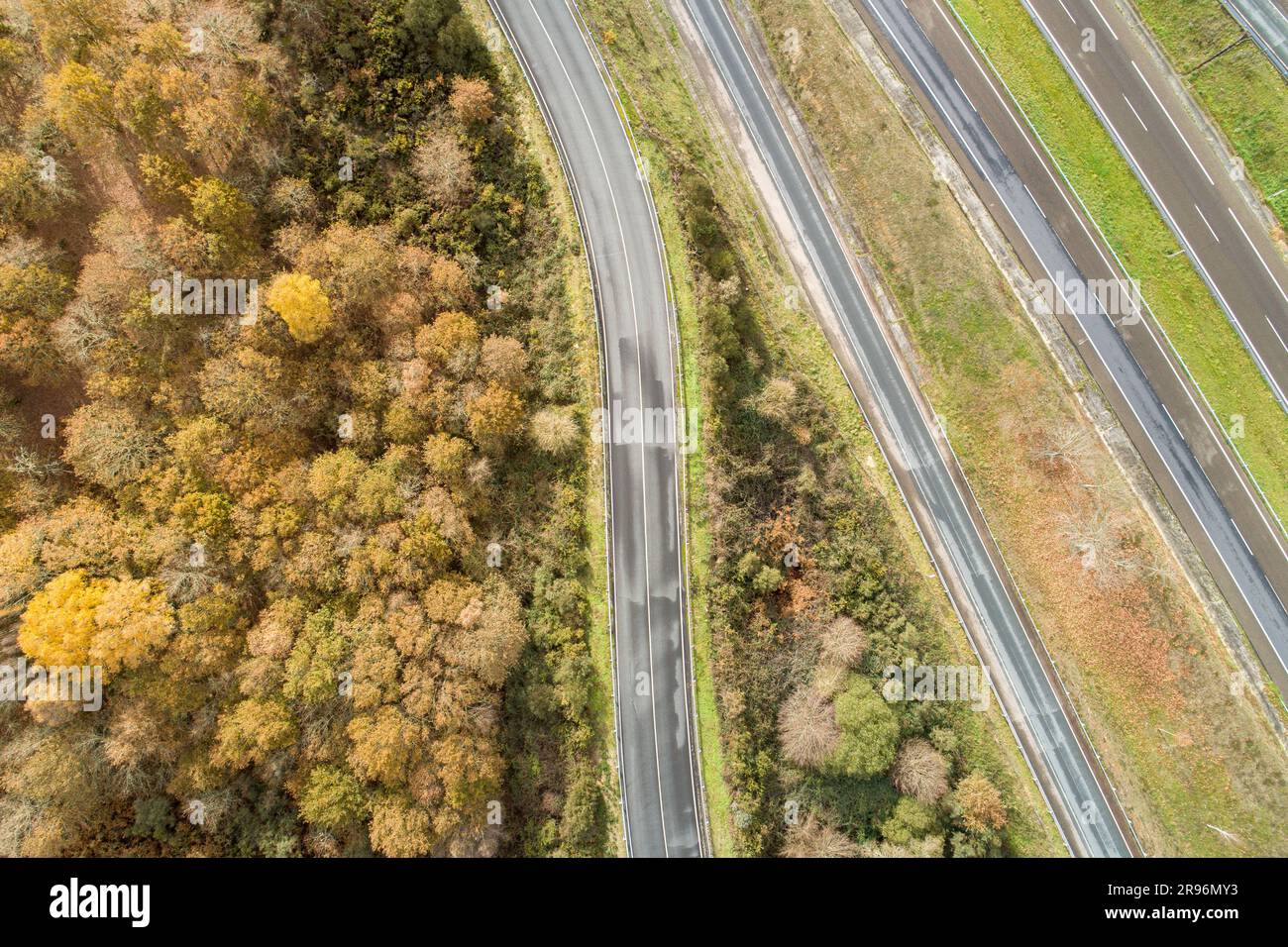 Aerial overhead moving up view hi-res stock photography and images - Alamy