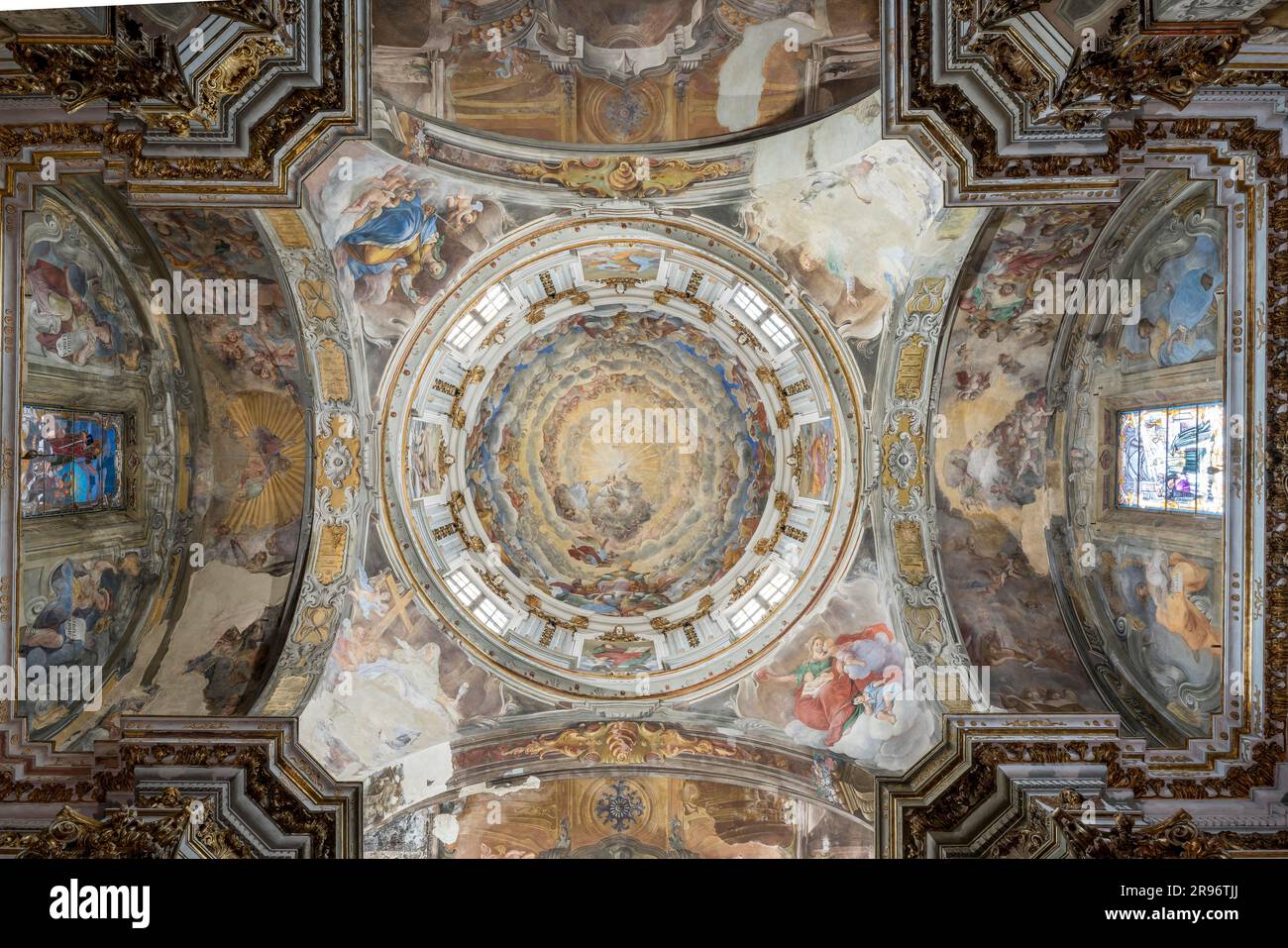 Dome, Church of Saint Martin, Chiesa di San Martino Asti, Monferrato, Piedmont, Italy Stock Photo