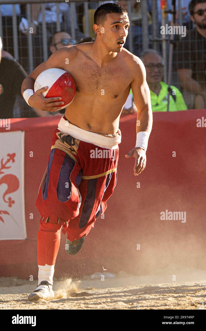 Calcio Storico Fiorentino Azzurri Rossi Stock Photo Alamy