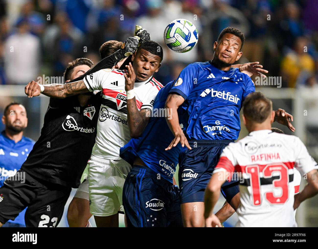 13th November 2020; Morumbi Stadium, Sao Paulo, Sao Paulo, Brazil; World  Cup 2022 qualifiers; Brazil versus Venezuela; Detail of the new shirt of  Éverton Ribeiro of Brazil Stock Photo - Alamy