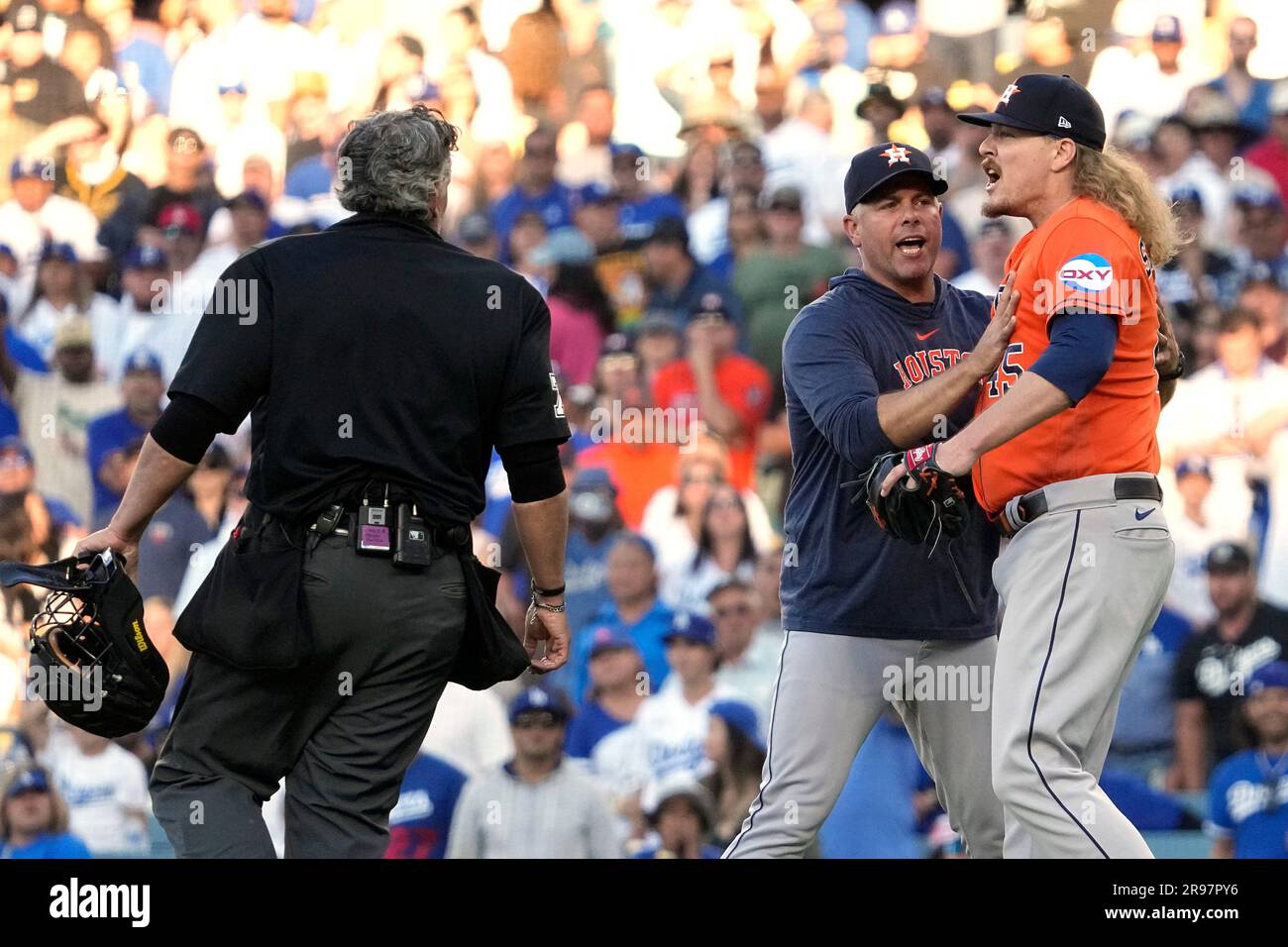 Astros balk: Dodgers, Astros players react to pitcher Ryne Stanek