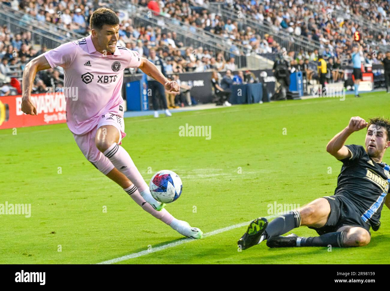 Chester, Pennsylvania, USA. 24th June, 2023. June 24, 2023, Chester PA-Philadelphia Union player, LEON FLACH (31) fights for the ball against Inter Miami CF player, ROBBIE ROBINSON (19) during the match held at Subaru Park in Chester PA (Credit Image: © Ricky Fitchett/ZUMA Press Wire) EDITORIAL USAGE ONLY! Not for Commercial USAGE! Stock Photo