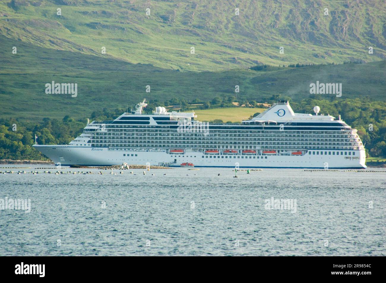 Sunday 25 Jun 2023 Bantry West Cork, Ireland; The cruise ship SH Riviera arrived into Bantry port today. The SH Riviera, a Marshall Islands registered vessel, carrying 1200 passengers set Her anchor at 8am and passengers disembarked for day trips to Killarney, the Beara peninsula and around Bantry town. Credit; ED/Alamy Live News Stock Photo