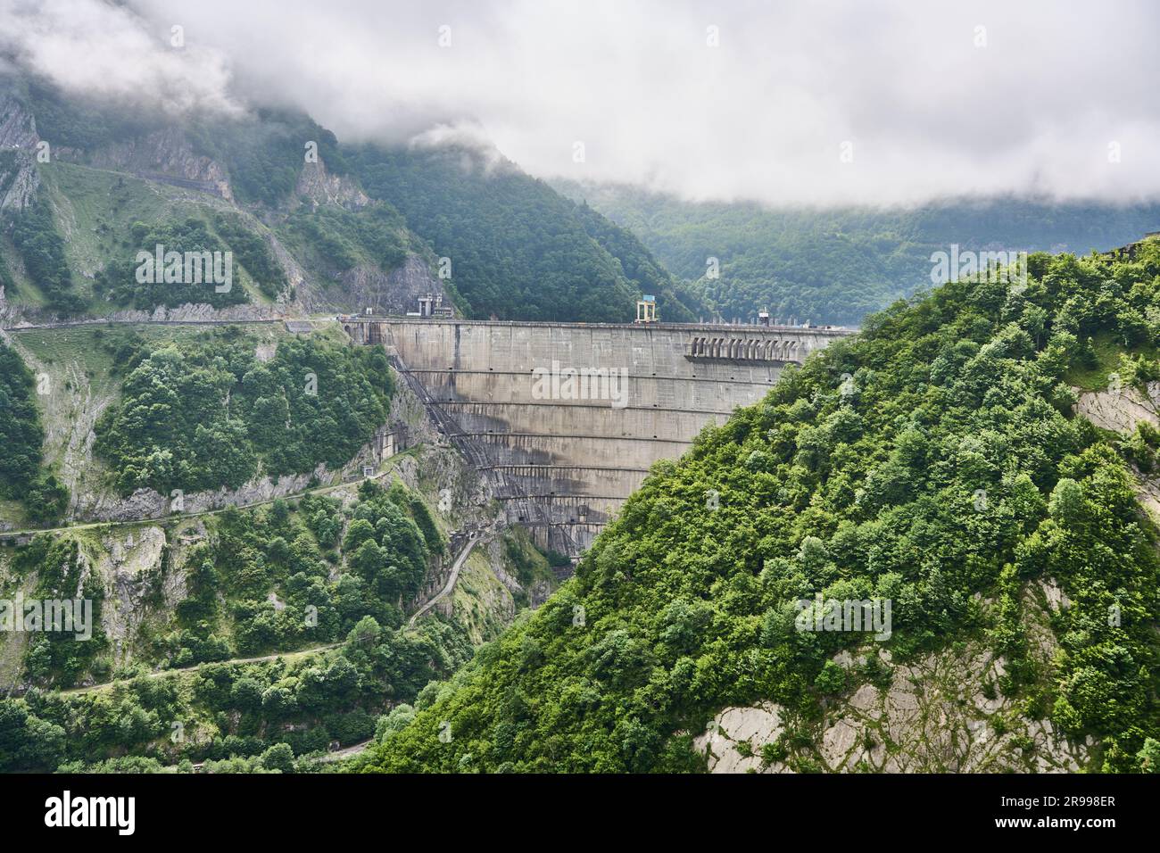 Enguri Staumauer Inguri Staudamm Talsperre Am Fluss Enguri H chste enguri-staumauer-inguri-staudamm-talsperre-am-fluss-enguri-h-chste