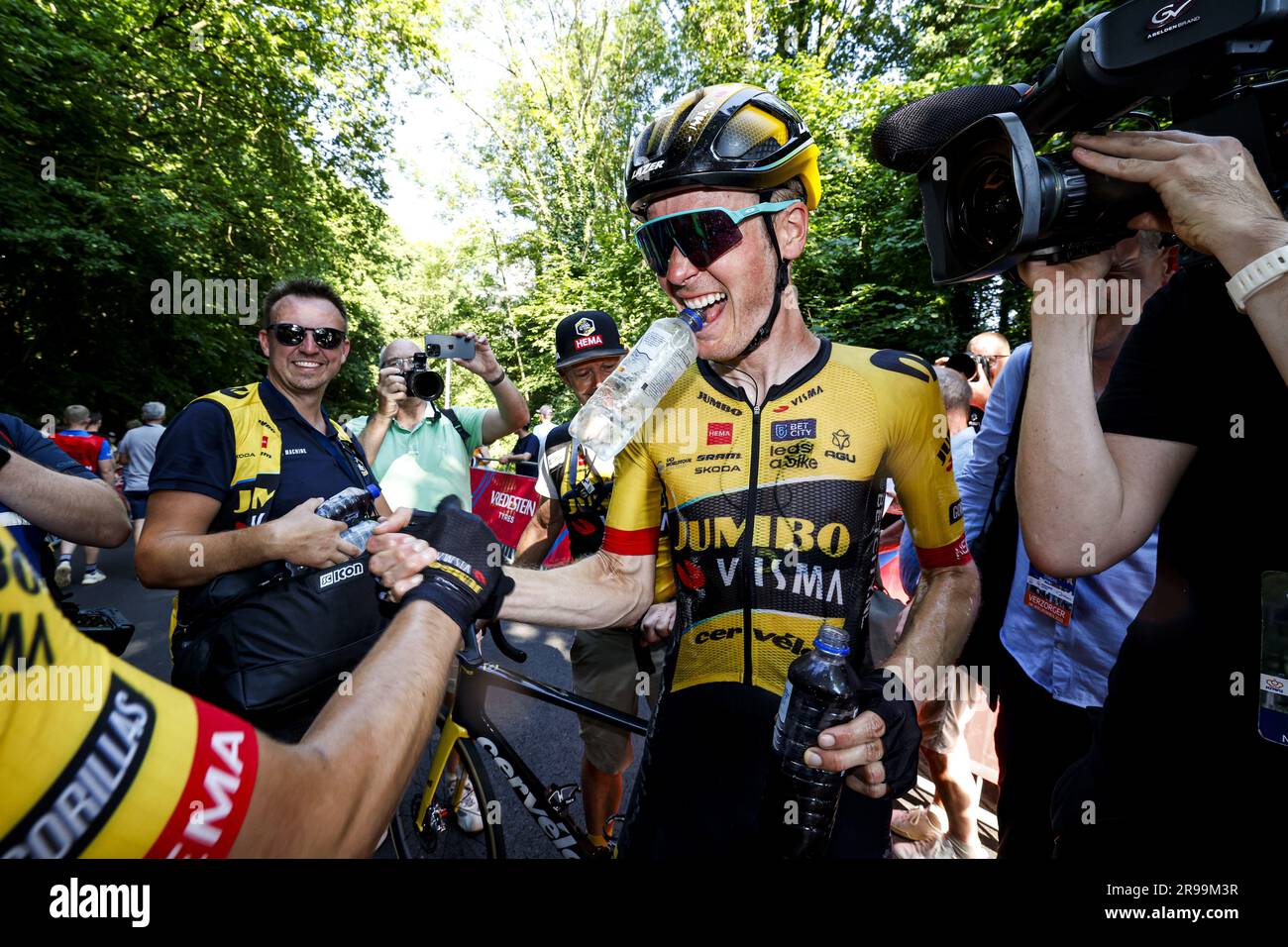 SITTARD - Dylan van Baarle during the finish of the NK cycling. The men ...