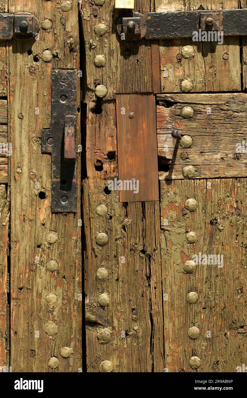 Oak door hi-res stock photography and images - Alamy