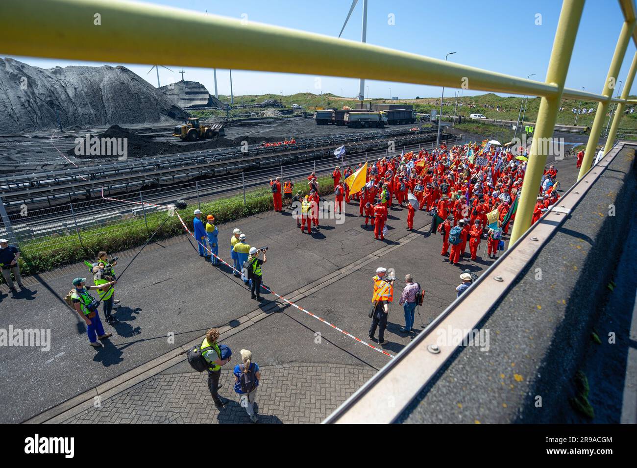 TaTa Steel. Ijmuiden, The Netherlands Saturday 24th June, 2023. Climate  activists, Green Peace and Extinction Rebellion held an illegal  demonstration Stock Photo - Alamy