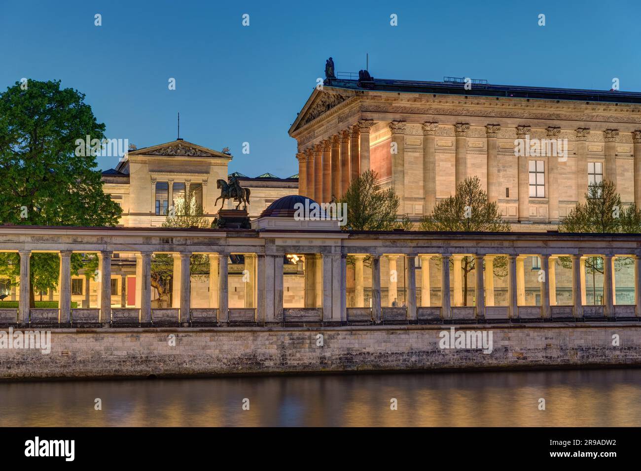 The Old National Gallery in Berlin by night Stock Photo
