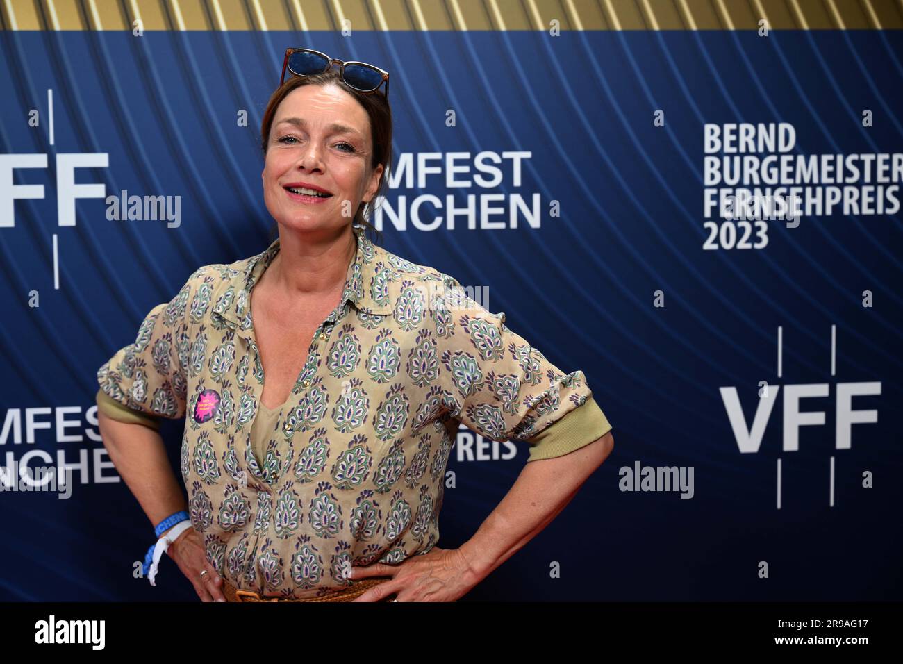 Munich, Germany. 25th June, 2023. Actress Aglaia Szyszkowitz stands on the red carpet at the Bernd Burgemeister Television Award ceremony at the Gloria Palast. Credit: Felix Hörhager/dpa/Alamy Live News Stock Photo