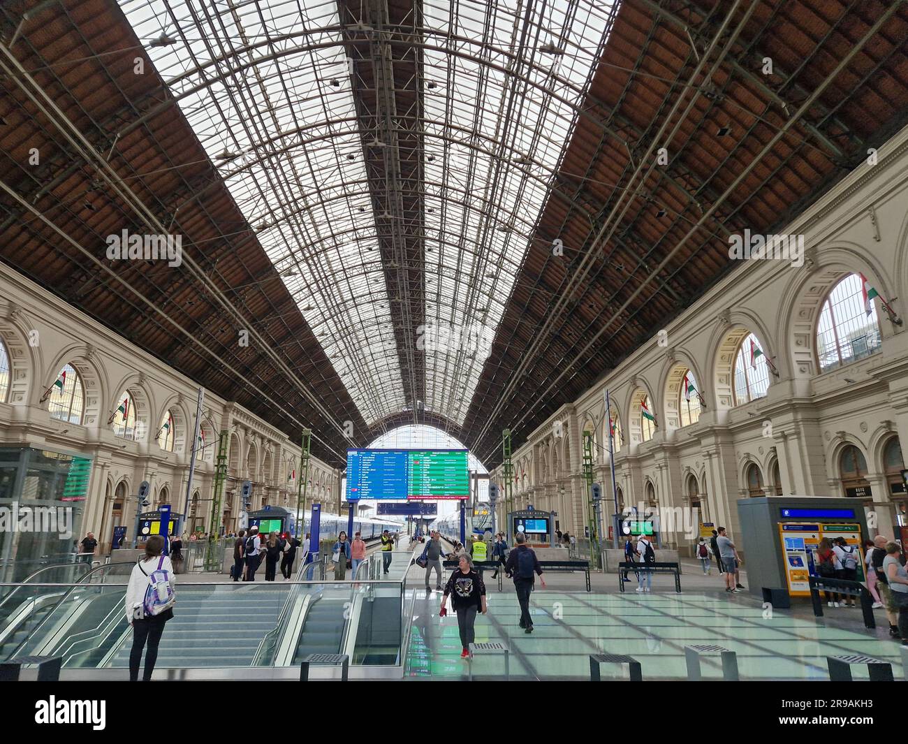 BUDAPEST/HUNGARY - 2023-05-19: People are moving through the interior of budapest keleti train station. Stock Photo