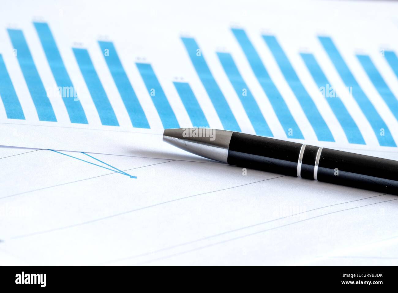 Pen and diagram hi-res stock photography and images - Alamy