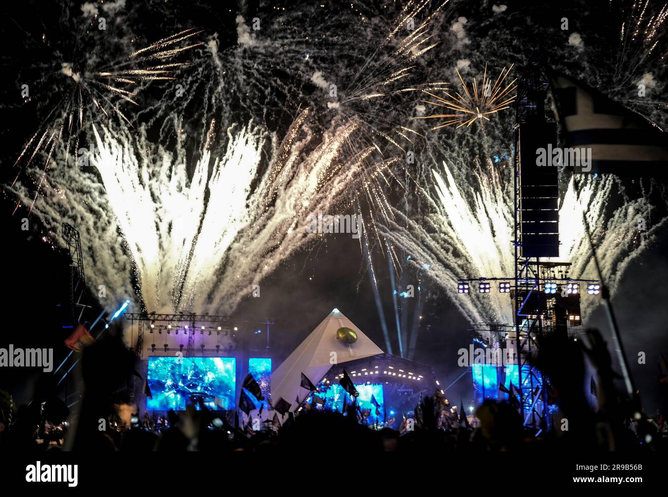 25th June 2023. Glastonbury, Somerset, UK. Elton John performing on the Pyramid Stage, Glastonbury Festival 2023 Credit: Scott Gouldsbrough/Alamy Live News Stock Photo