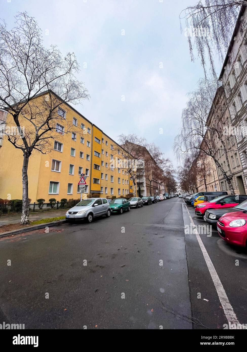 Old streets in berlin hi-res stock photography and images - Alamy