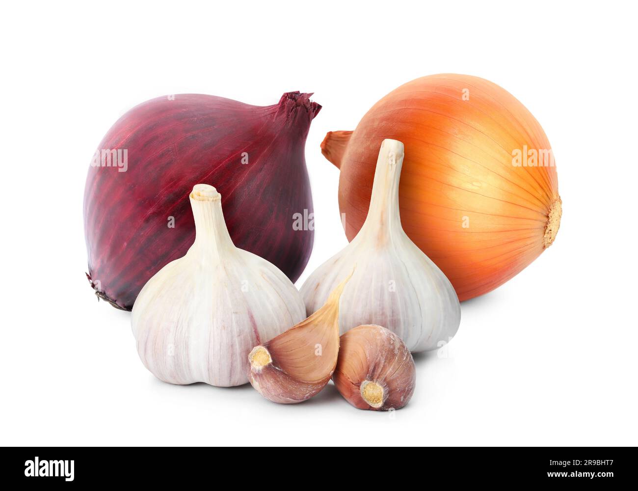 Onions, garlic bulbs and cloves on white background Stock Photo - Alamy