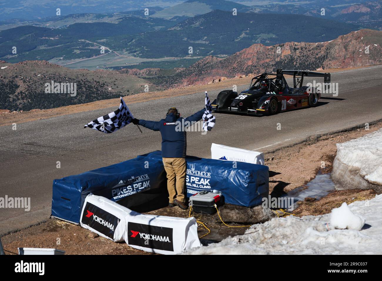 28 Dan Novembre (USA), Wolf GB08S TC Special, Unlimited, action chequered flag, drapeau a damier finish line, arrivee, during Pikes Peak International Hill Climb 2023, The Race to the Clouds, from June 19 to 25, 2023 in Colorado Springs, United States of America - Photo Antonin Vincent/DPPI Credit: DPPI Media/Alamy Live News Stock Photo
