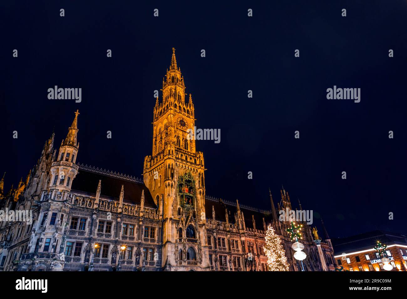 The RathausGlockenspiel in Munich is a tourist attraction clock in