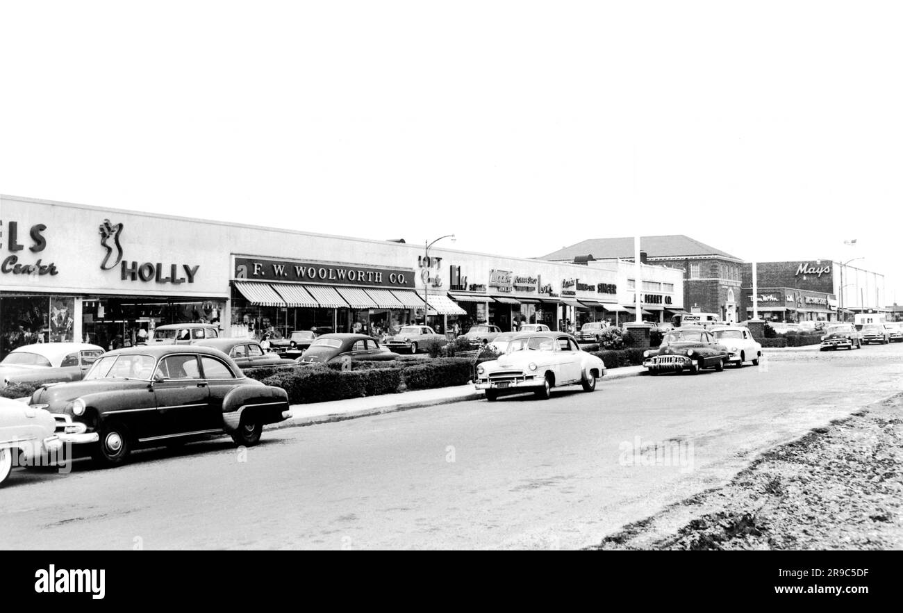Levittown, New York:  1957 The Levittown Center shopping area on Long Island. Stock Photo