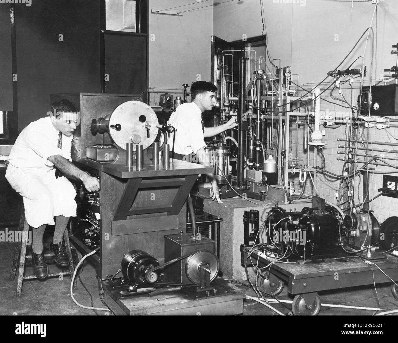 Measurement standards laboratory Black and White Stock Photos & Images ...