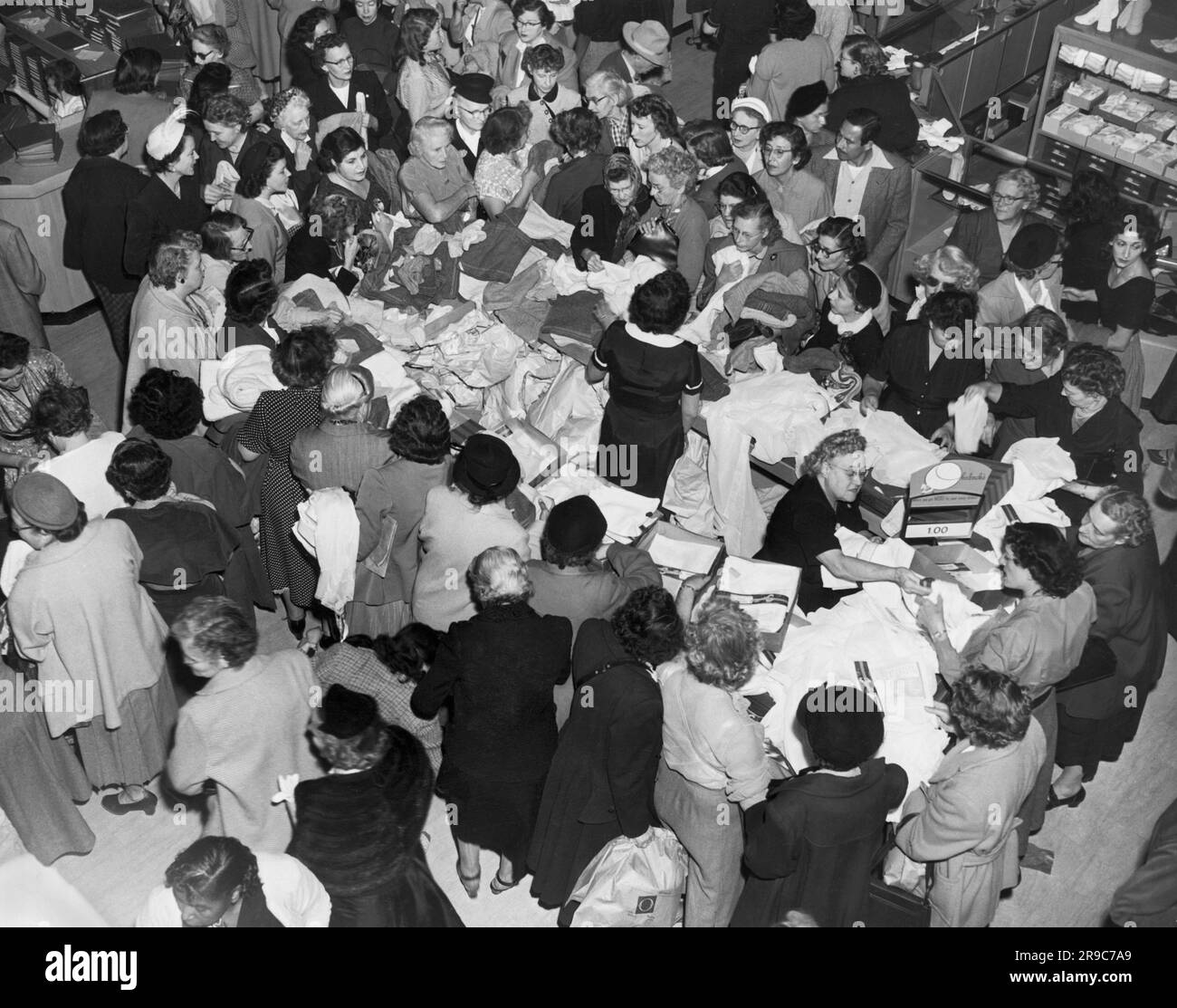 Vintage department store women hires stock photography and images Alamy