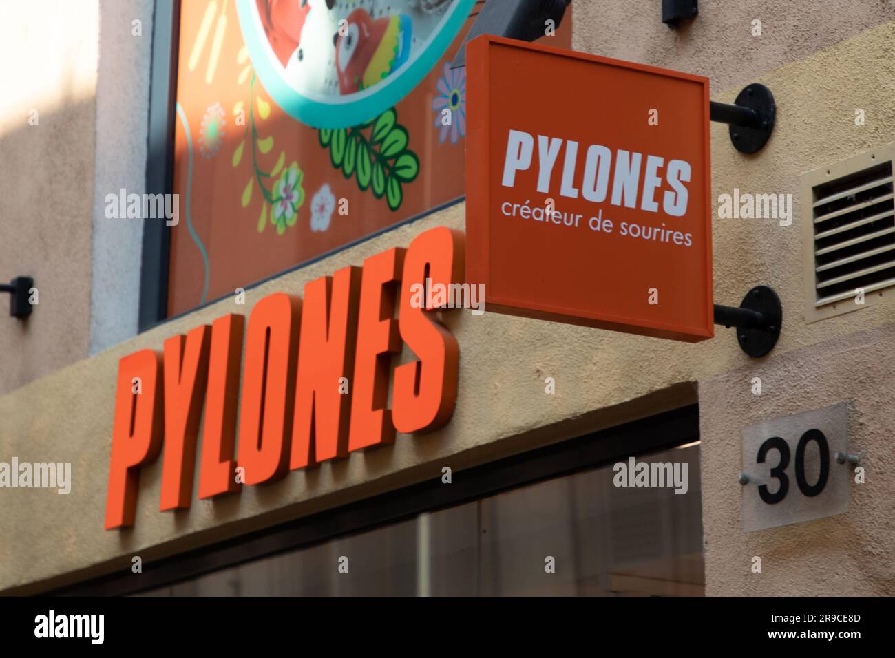 Bordeaux , Aquitaine France 06 01 2023 pylones logo sign and brand