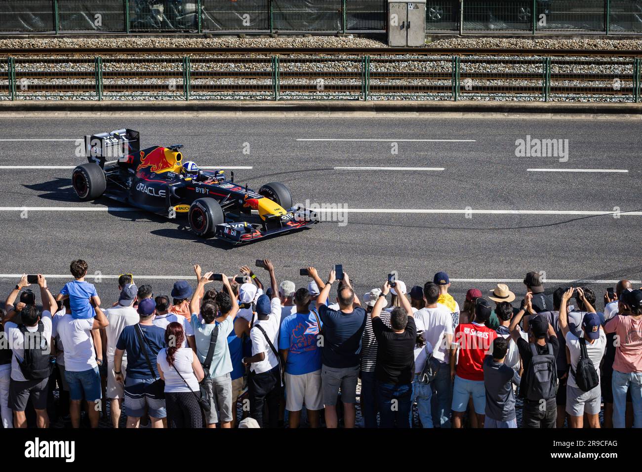 Lisbon, Portugal. 25th June, 2023. The British David Coulthard drives the formula 1 car - RB7 during the first edition of the Red Bull Showrun in Lisbon. Credit: SOPA Images Limited/Alamy Live News Stock Photo