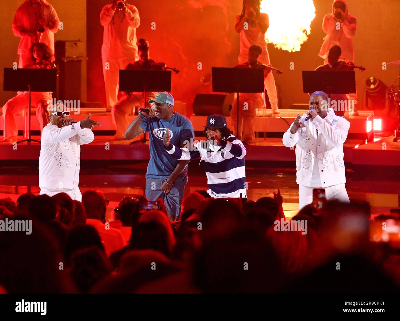 Busta rhymes bet award hi-res stock photography and images - Alamy