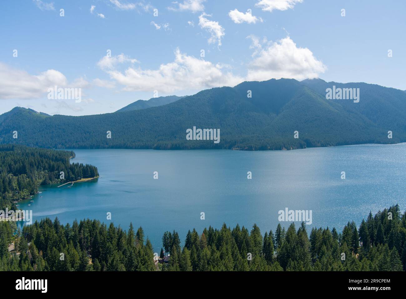Lake Cushman & the Olympic Mountains in June Stock Photo - Alamy