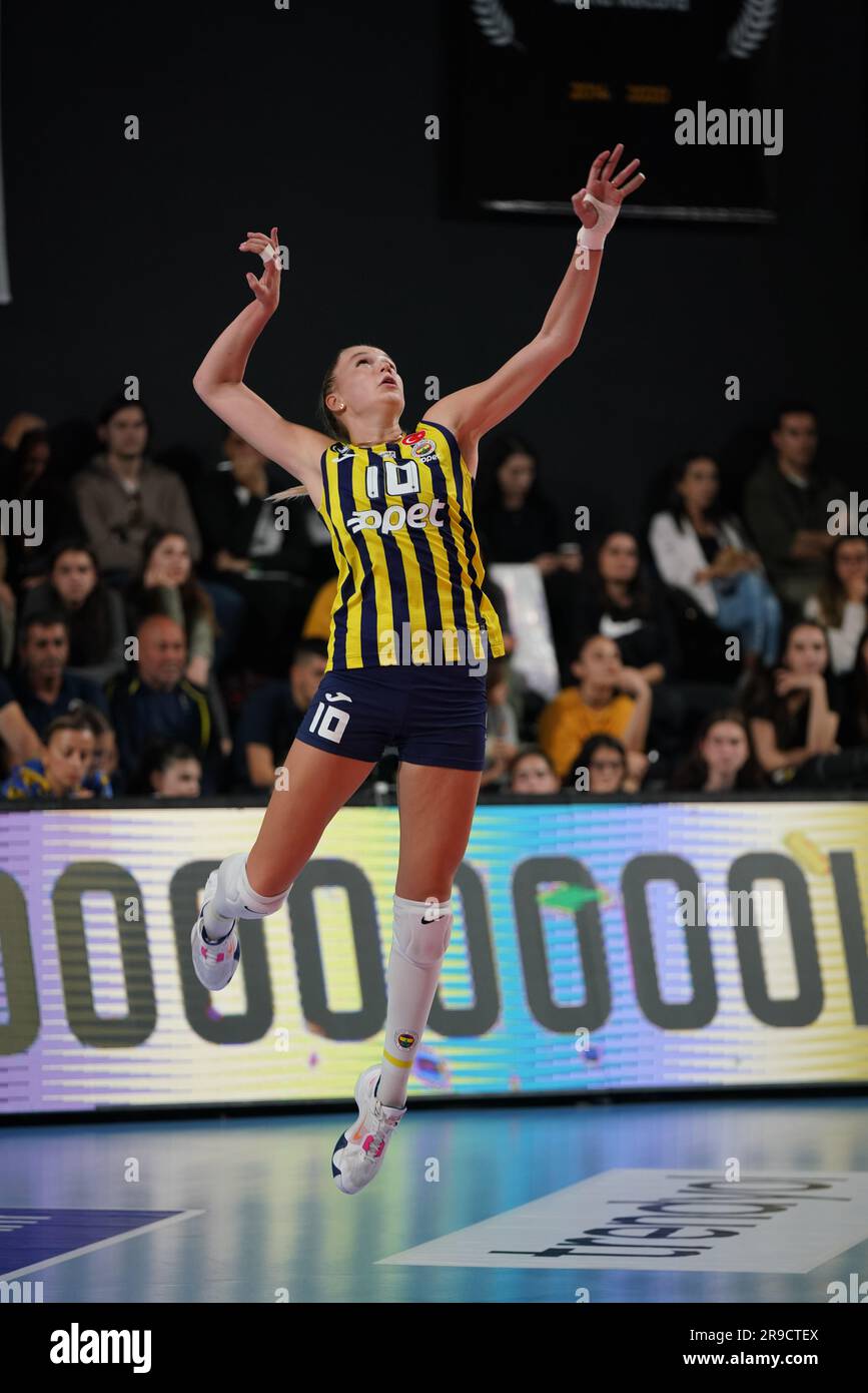 ISTANBUL, TURKIYE - NOVEMBER 13, 2022: Arina Fedorovtseva serves during  Vakifbank vs Fenerbahce Opet Turkish Sultans League match in Vakifbank  Sport H Stock Photo - Alamy