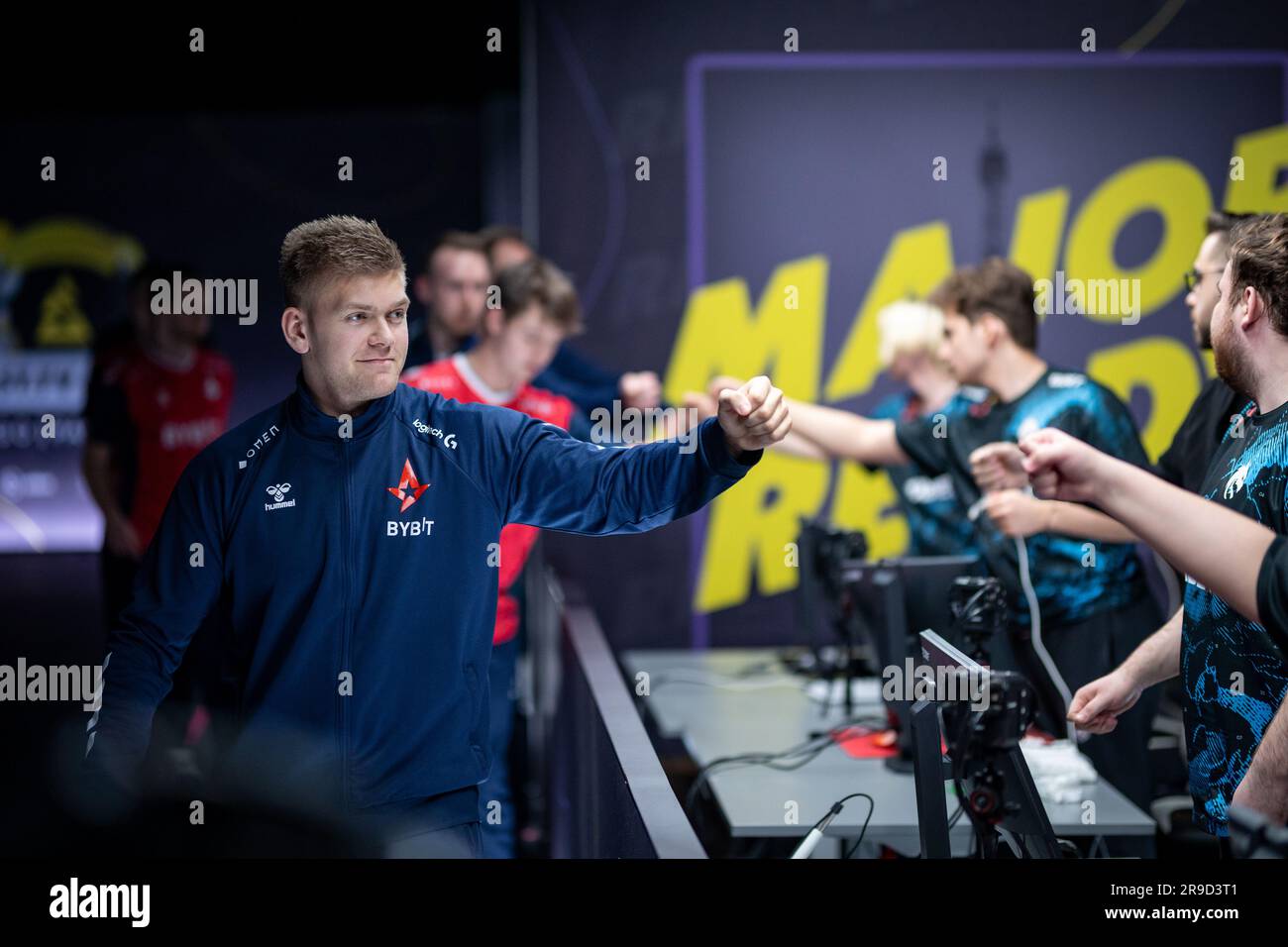 Csgo hi-res stock photography and images - Alamy