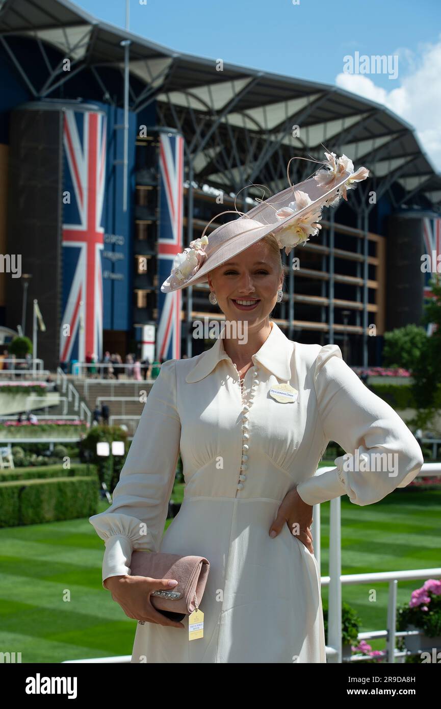 Leonora smee hires stock photography and images Alamy