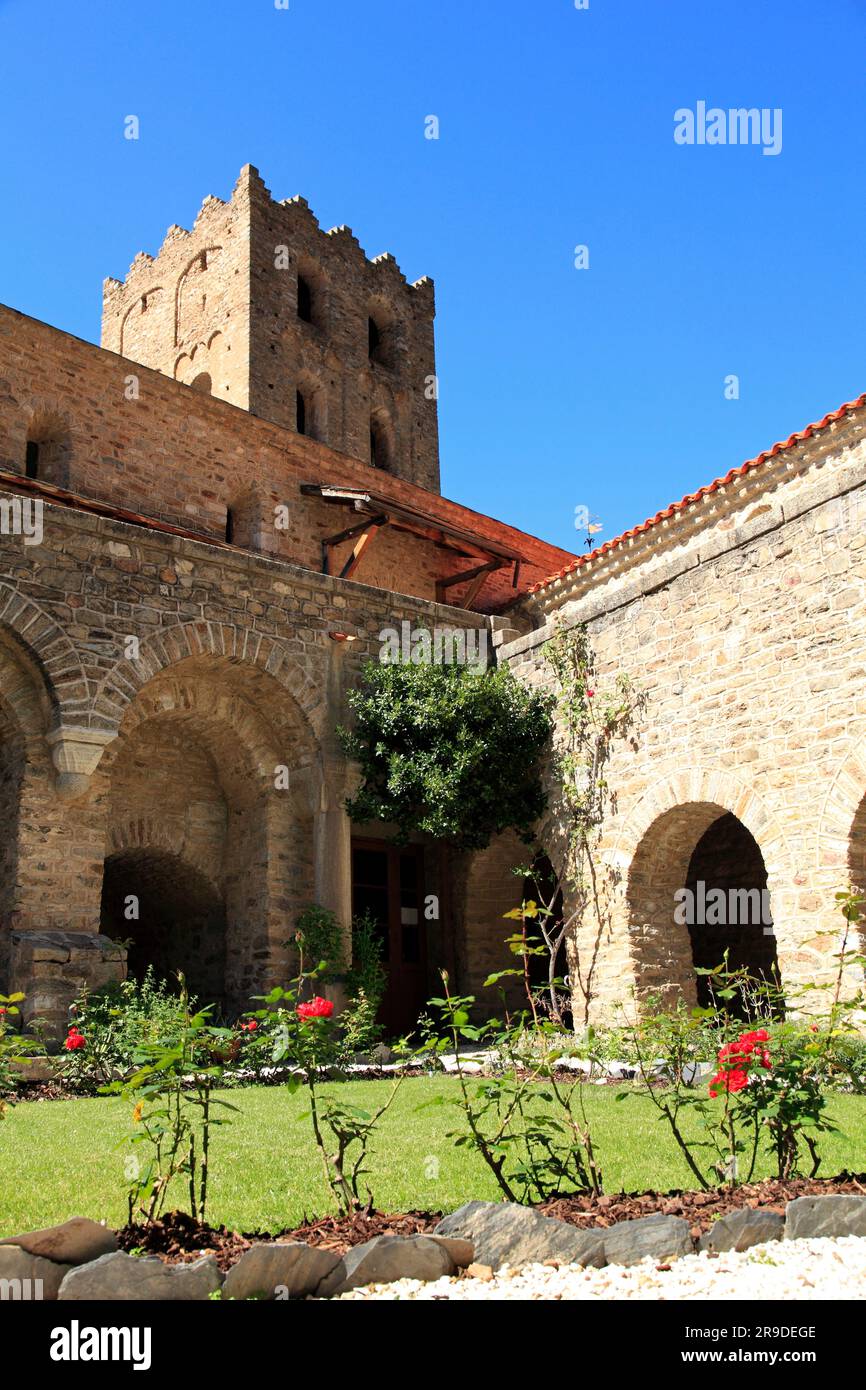 Saint-Martin-du-Canigou Abbey. Cloister. Community of the Beatitudes. Casteil, Pyrenees-Orientales, France Stock Photo