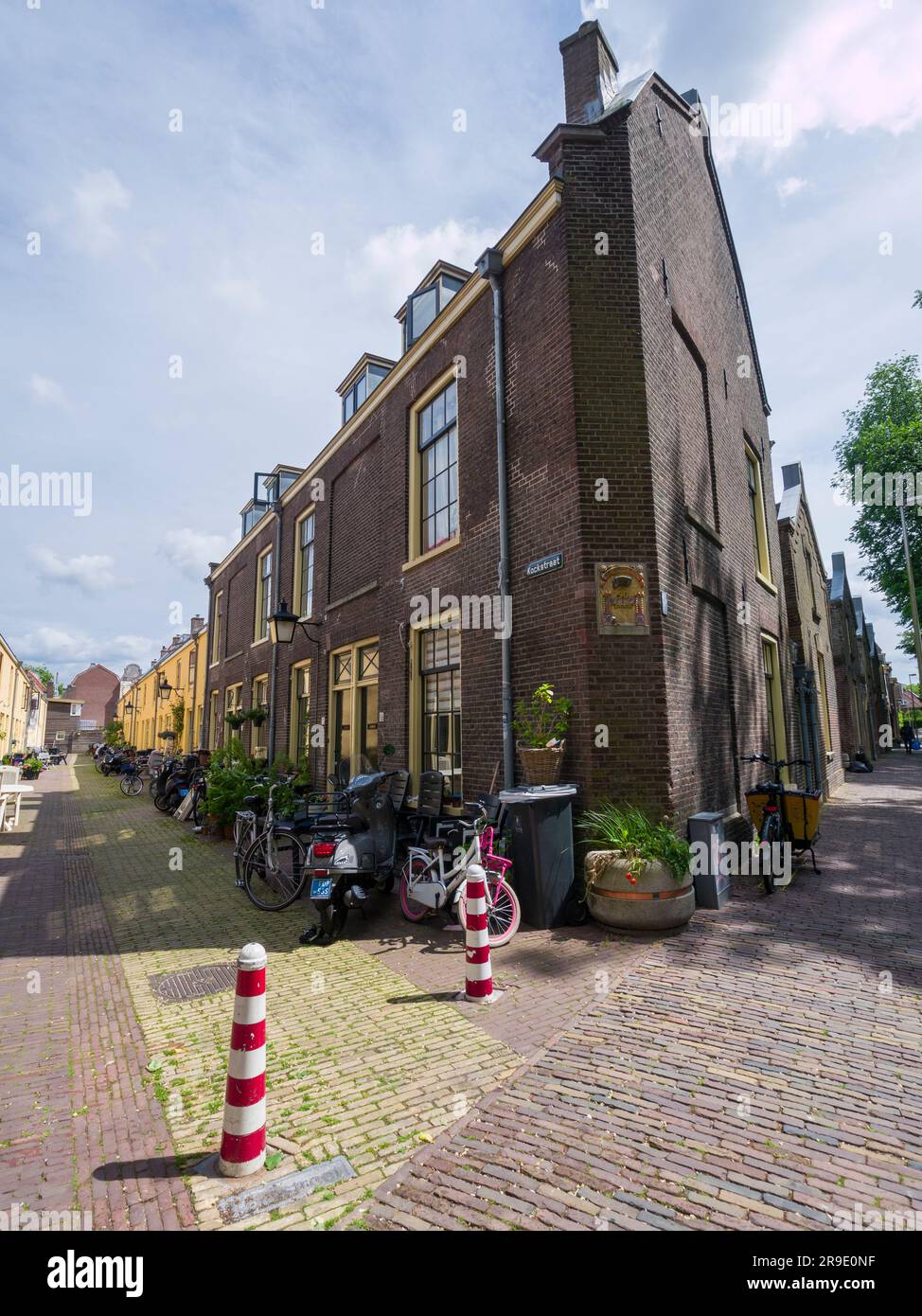 Seven Alleys, one of the few remaining examples of working-class neighbourhoods in the city of Utrecht, Netherlands, Europe. Stock Photo