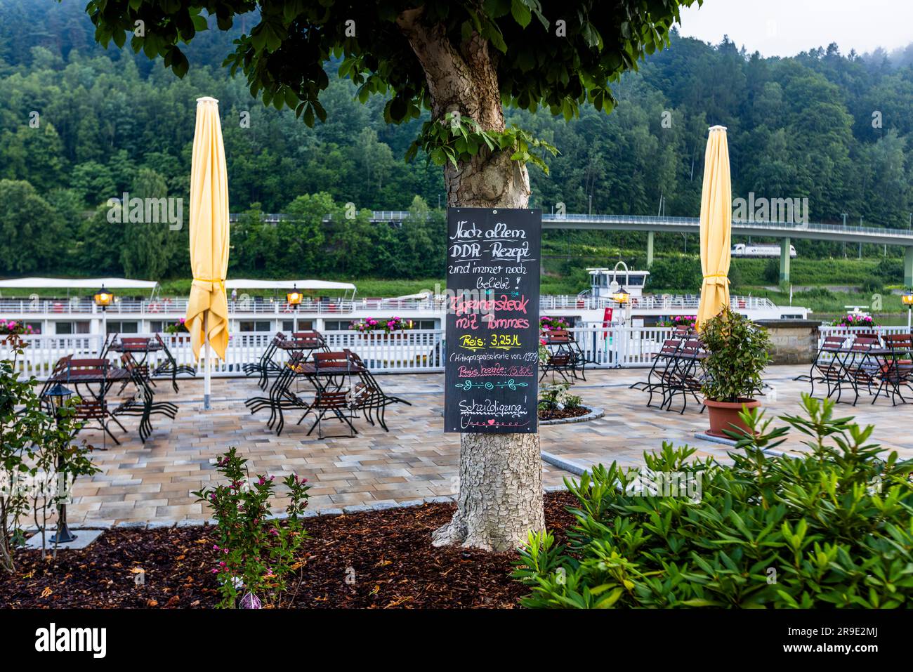 Ddr font hi-res stock photography and images - Alamy