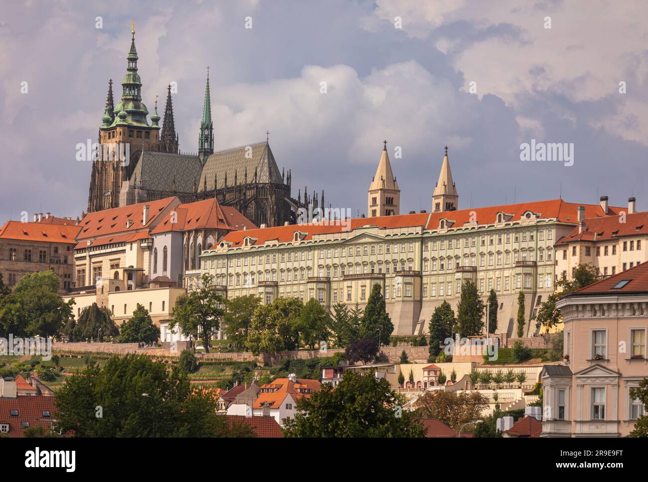 PRAGUE, CZECH REPUBLIC, EUROPE - Prague Castle, on Vltava River. St Vitus Cathedral, above. Stock Photo