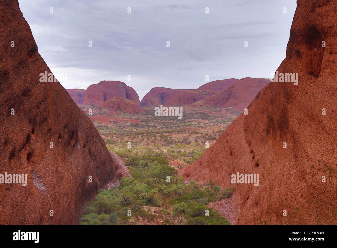 Discover ayers rock hi-res stock photography and images - Alamy