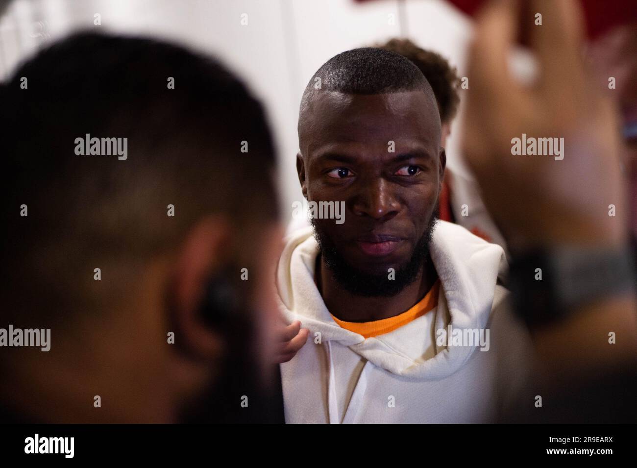 Porto Alegre, Brazil. 26th June, 2023. The Ecuadorian striker Enner Valencia, arrives at Salgado Filho International Airport, in Porto Alegre on the early hours of this Monday, the 26th. The player will be presented as a new signing for Internacional in Porto Alegre on June 26. Photo: Max Peixoto/DiaEsportivo/Alamy Live News Credit: DiaEsportivo/Alamy Live News Stock Photo