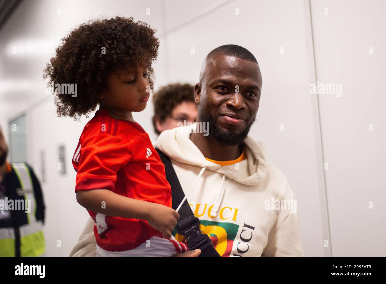 Porto Alegre, Brazil. 26th June, 2023. The Ecuadorian striker Enner Valencia, arrives at Salgado Filho International Airport, in Porto Alegre on the early hours of this Monday, the 26th. The player will be presented as a new signing for Internacional in Porto Alegre on June 26. Photo: Max Peixoto/DiaEsportivo/Alamy Live News Credit: DiaEsportivo/Alamy Live News Stock Photo