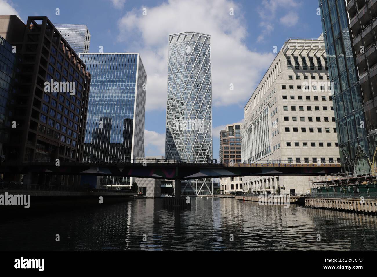 One Bank Street and Newfoundland Tower London docklands July 2022 Stock Photo