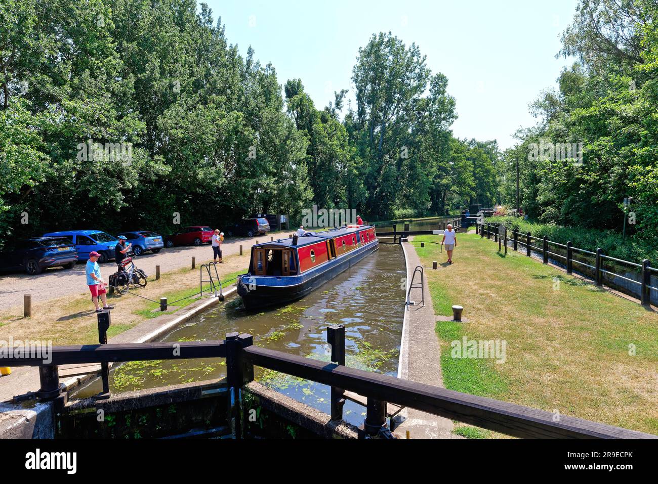 Crew working lock mechanism hi-res stock photography and images - Alamy