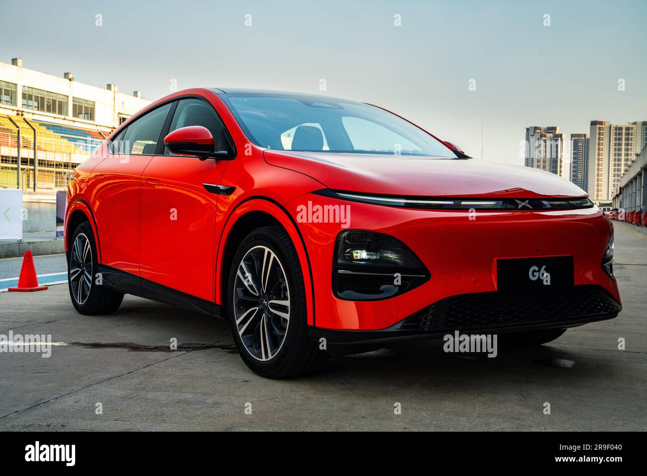 tesla-model-y-performance-hi-res-stock-photography-and-images-alamy