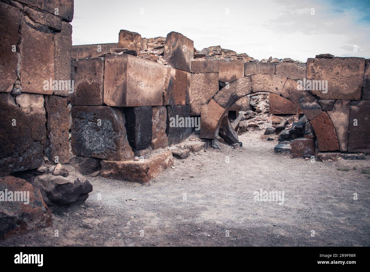 View ruins zvartnots temple hi-res stock photography and images - Alamy