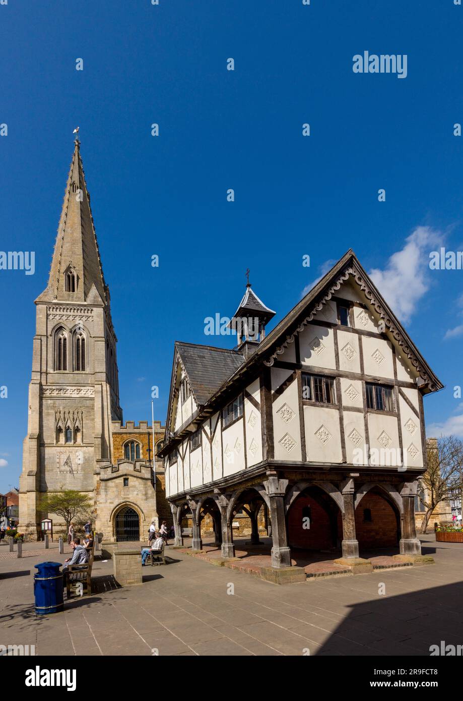The Old Grammar School and St Dionysius Church, Market Harborough, Leicestershire, England, UK Stock Photo